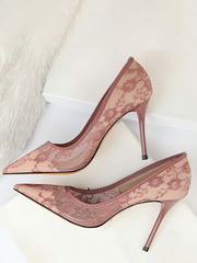 High-heeled, shallow-mouthed, pointed-toe mesh lace shoes