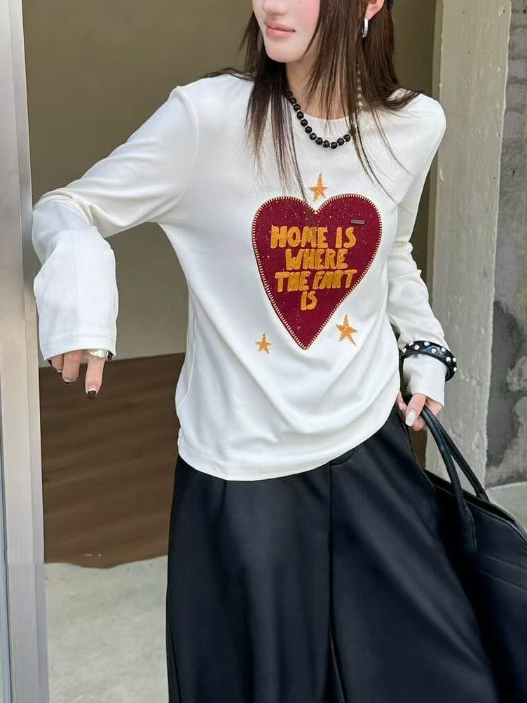 Ladies' casual heart-shaped printed casual long-sleeved shirt Ladies' casual heart-shaped printed casual long-sleeved shirt
