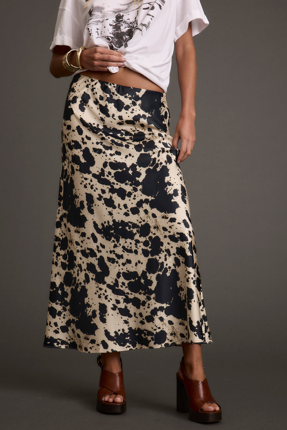 Ladies' satin printed skirt Ladies' satin printed skirt