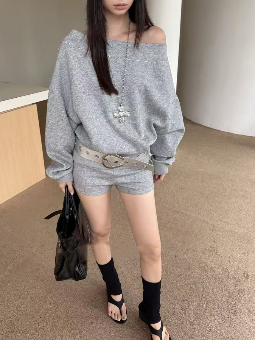 Ladies' long-sleeved top with willow studs, one-shoulder(Including the belt) Ladies' long-sleeved top with willow studs, one-shoulder(Including the belt)