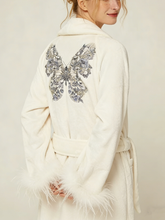 Coral fleece ocamel hair butterfly embroidered bathrobe