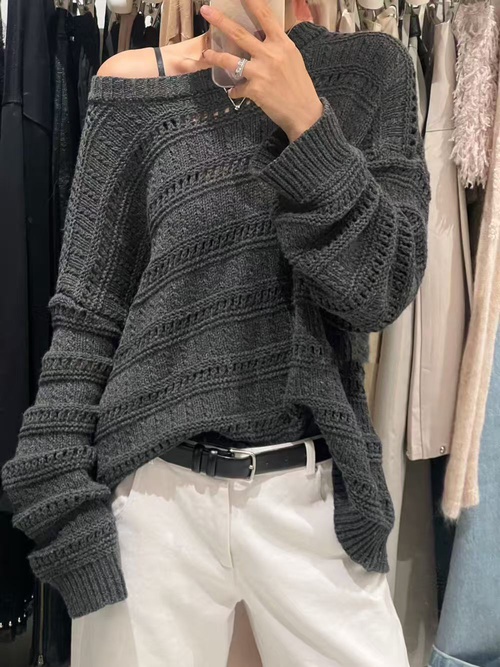 Loose knitted casual top for women (including hat) Loose knitted casual top for women (including hat)