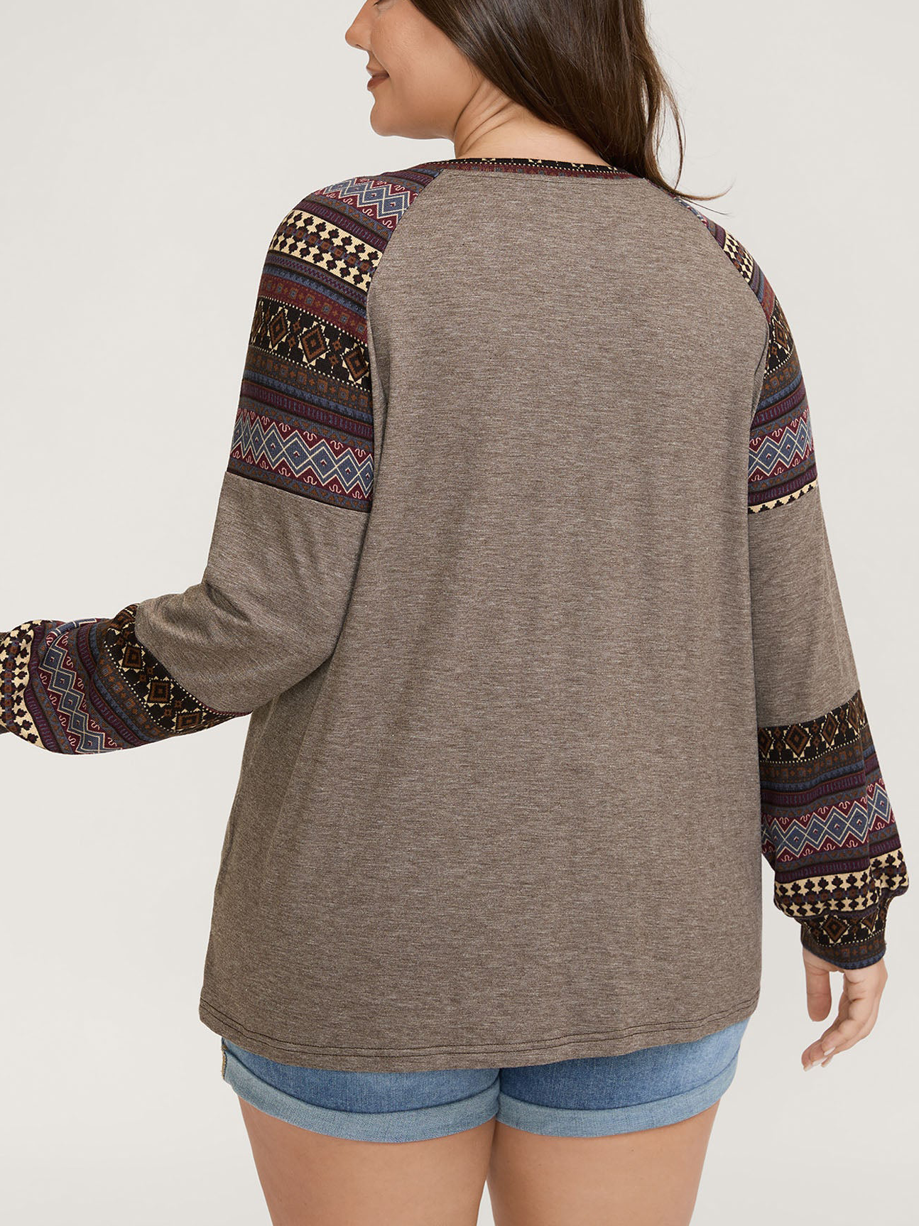 Ladies' long-sleeved Bohemian knitted pieces Ladies' long-sleeved Bohemian knitted pieces