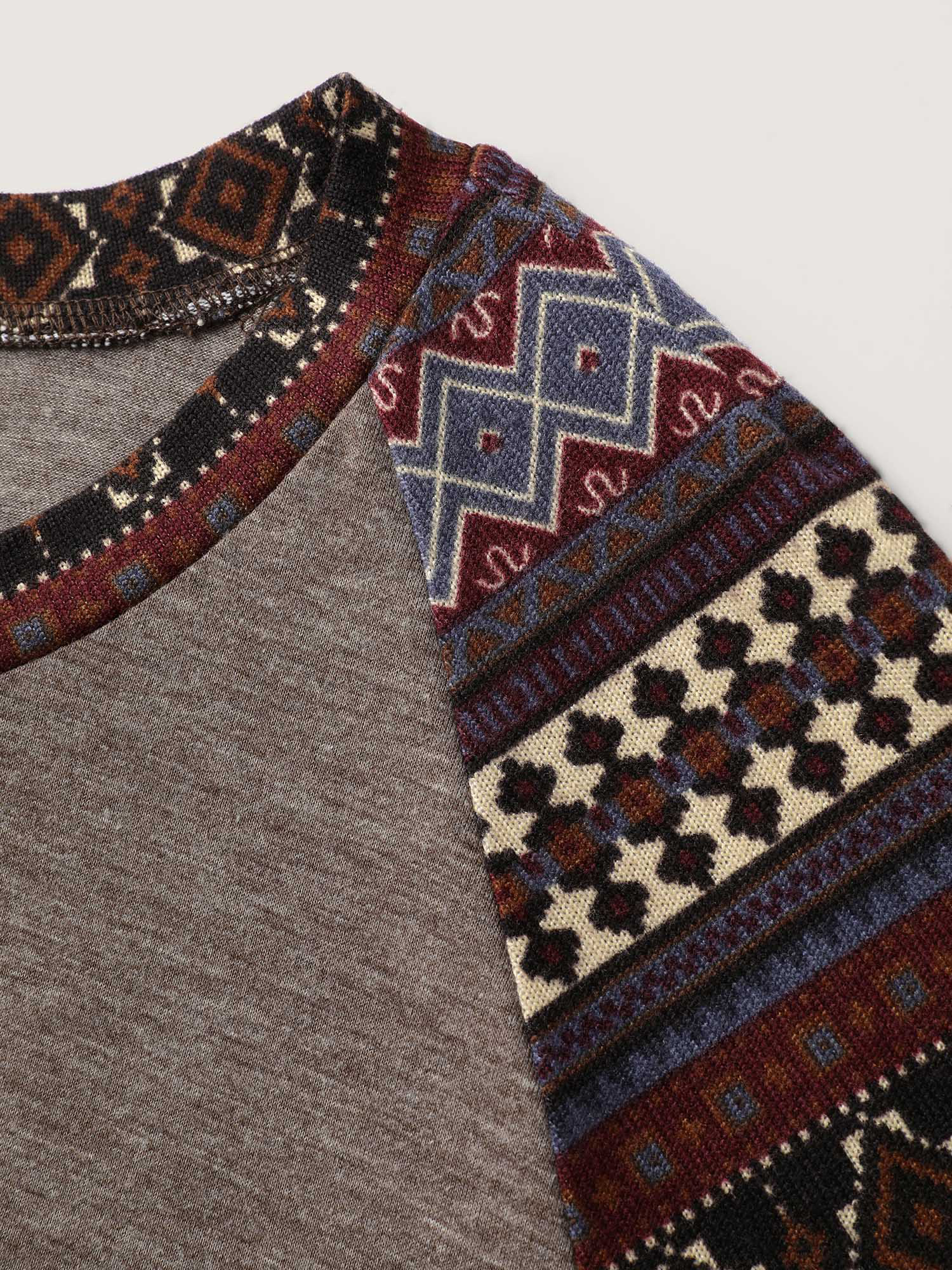 Ladies' long-sleeved Bohemian knitted pieces Ladies' long-sleeved Bohemian knitted pieces