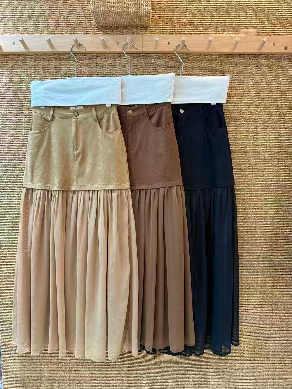 Ladies' retro patchwork mesh skirt Ladies' retro patchwork mesh skirt