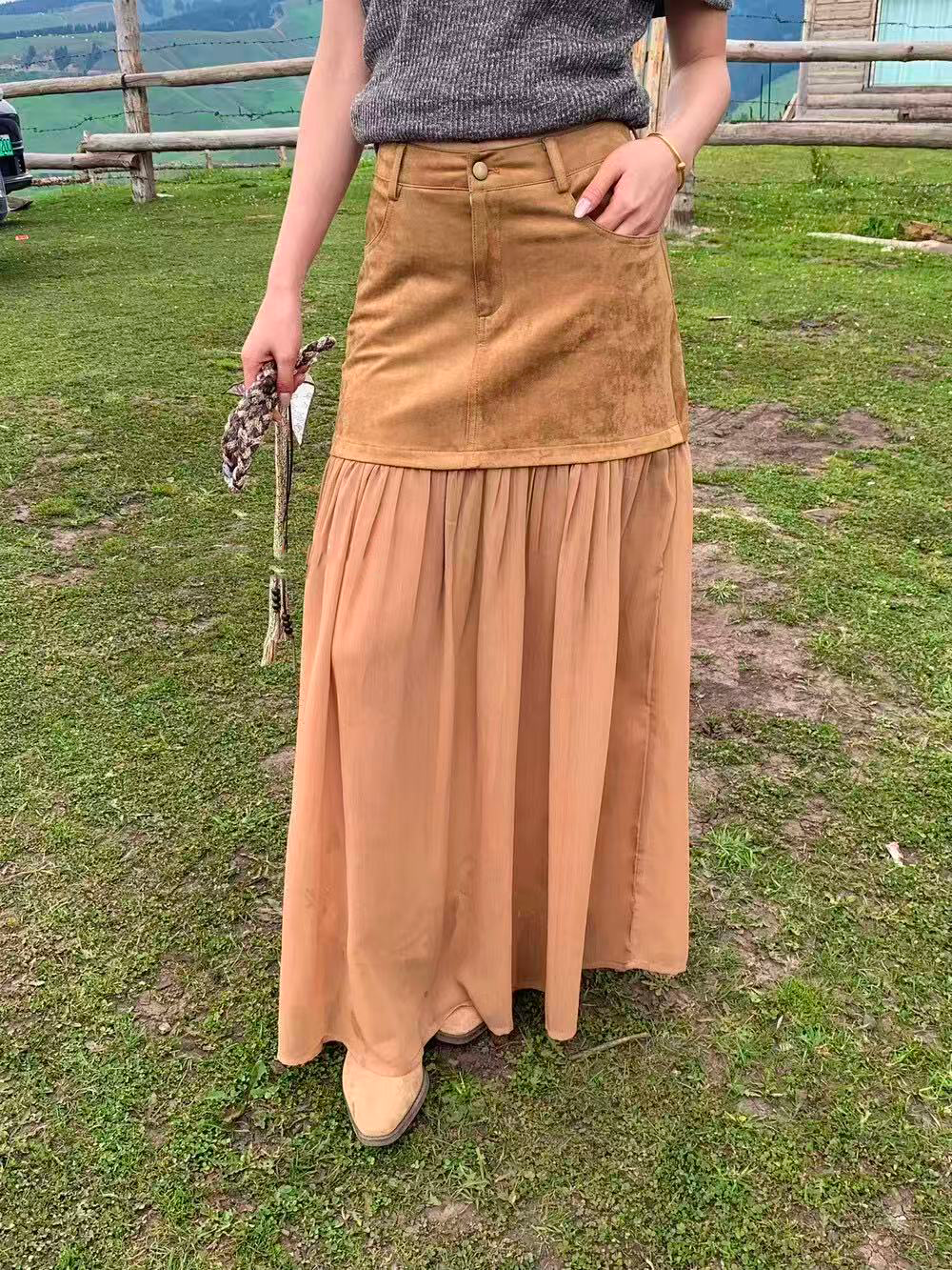 Ladies' retro patchwork mesh skirt Ladies' retro patchwork mesh skirt