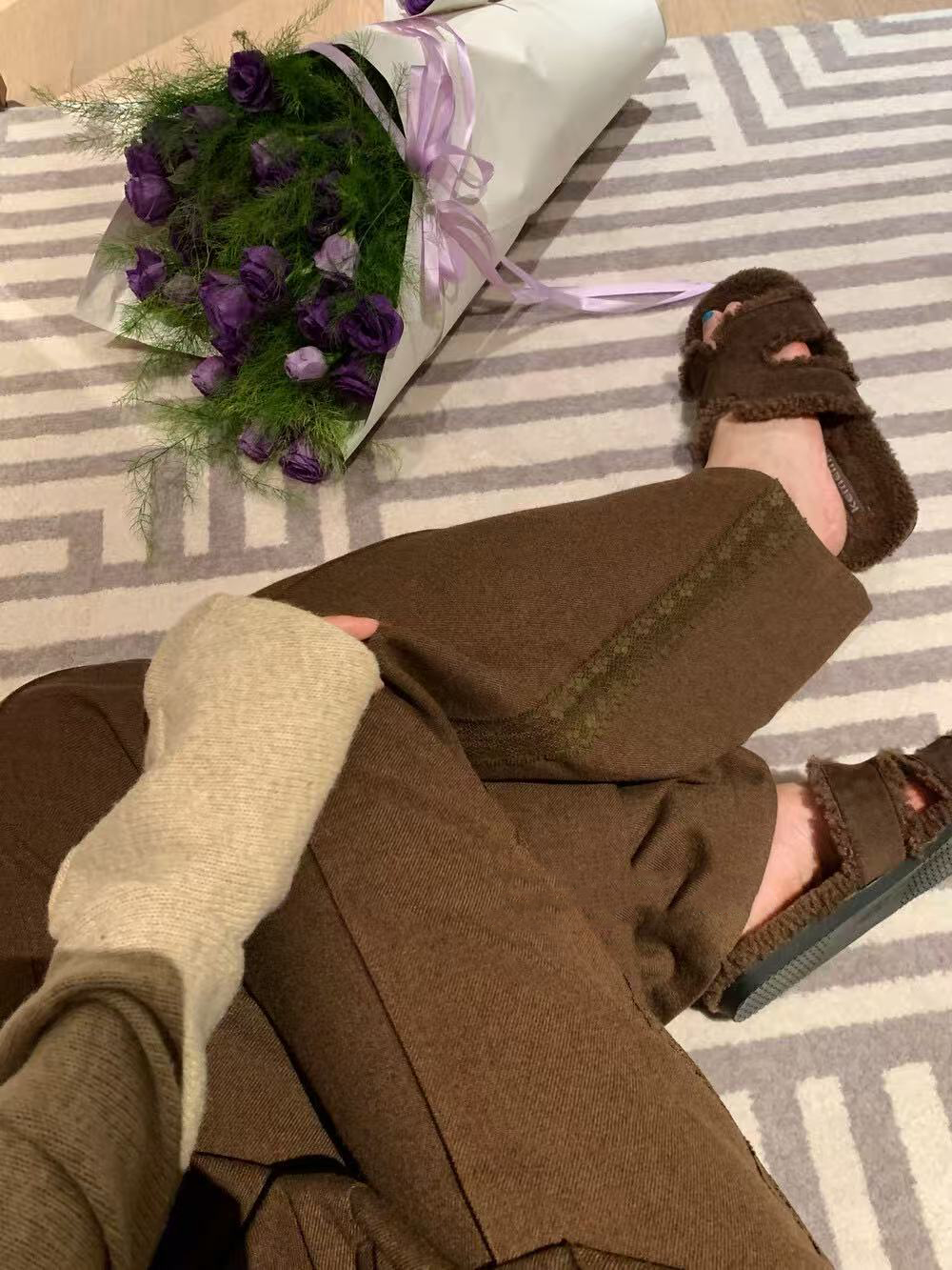 Women's side-cut lace pleated casual trousers Women's side-cut lace pleated casual trousers