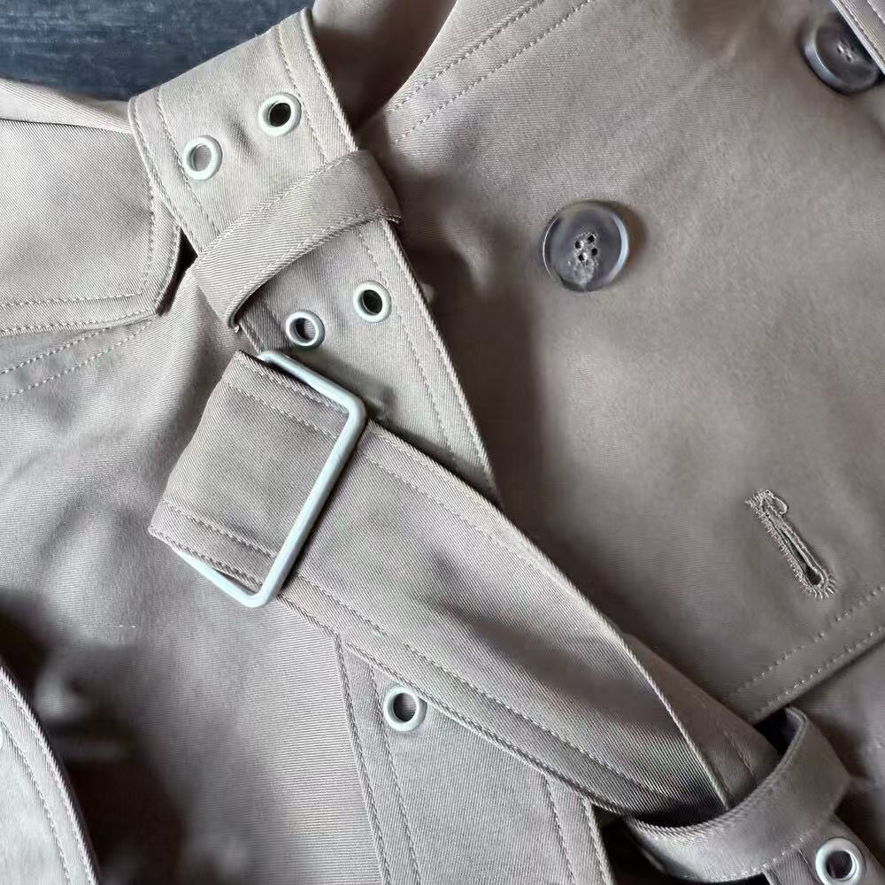 Sexy one-shoulder windproof coat Sexy one-shoulder windproof coat