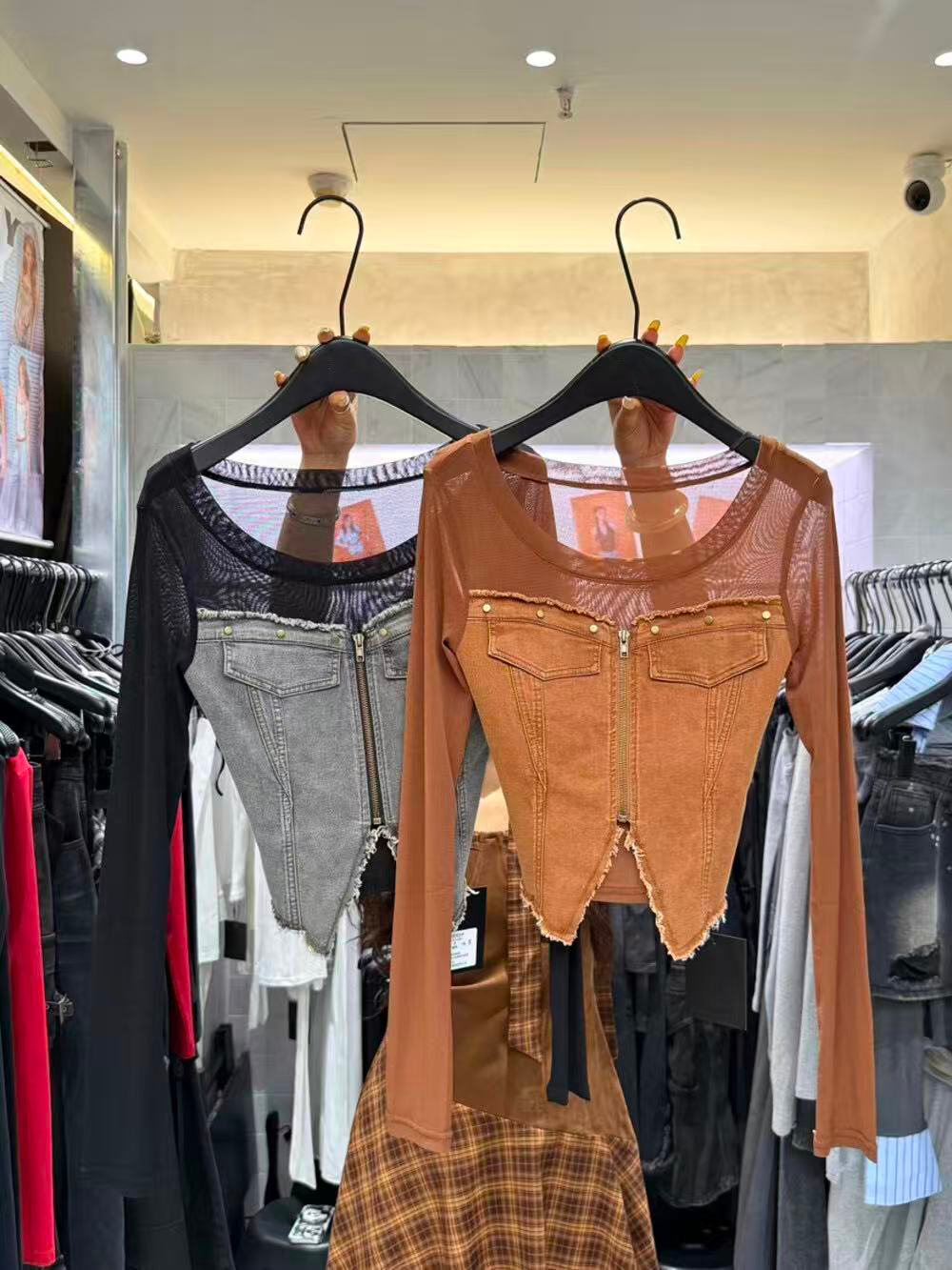 A lady's fitted long-sleeved top with patchwork A lady's fitted long-sleeved top with patchwork