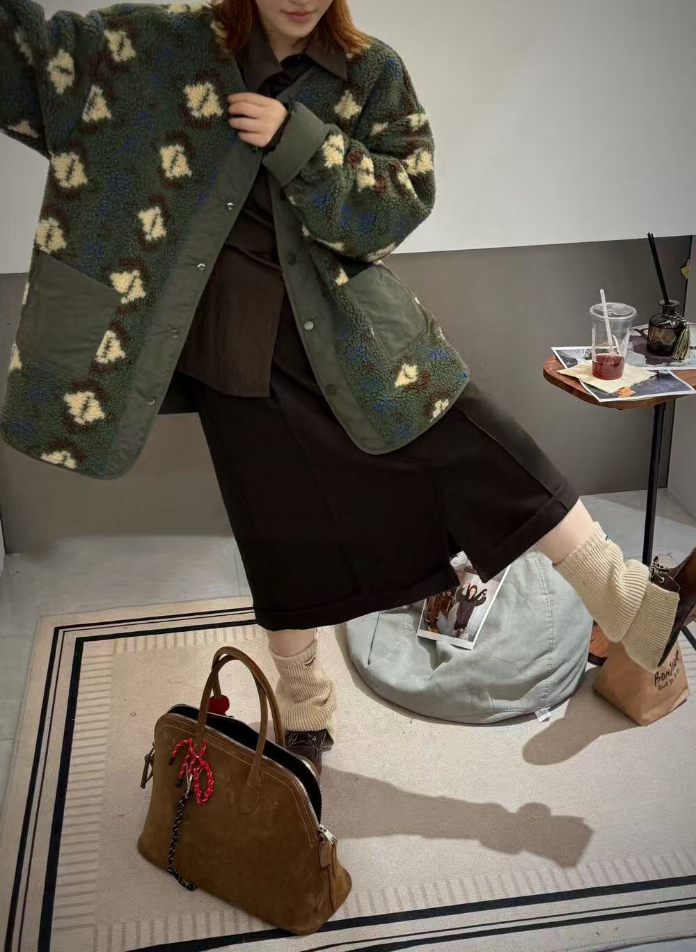 Ladies' plush coat (wearable on both sides) Ladies' plush coat (wearable on both sides)