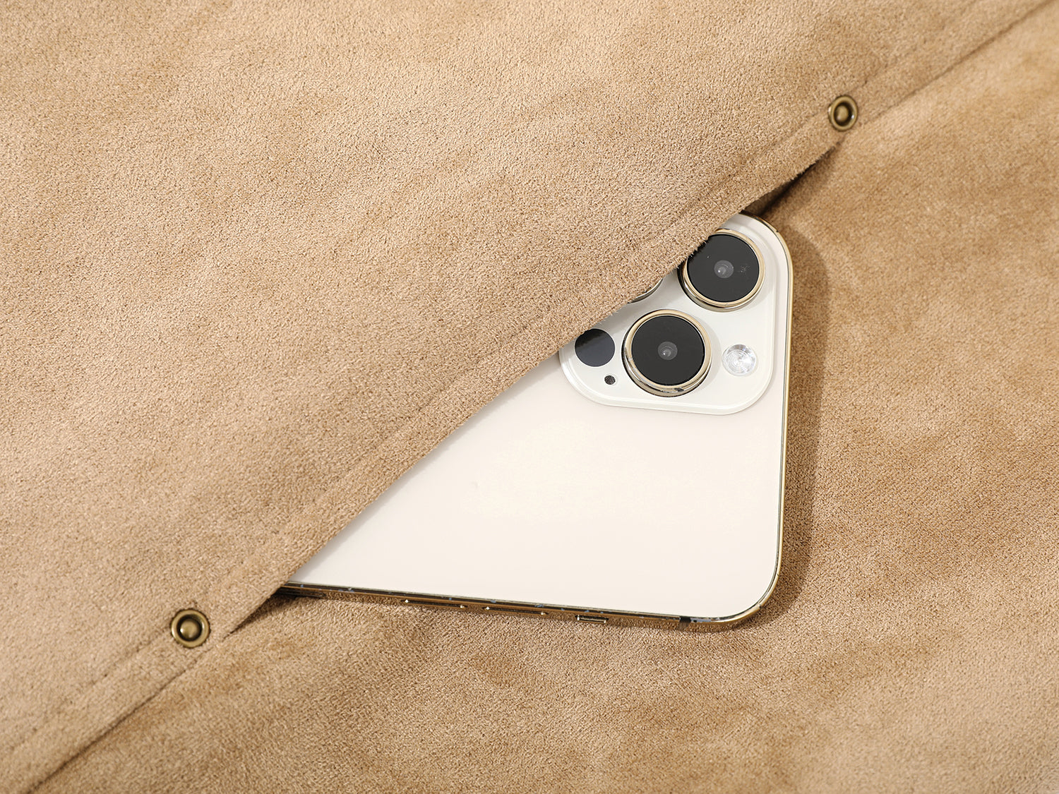 A casual coat with spliced cuffs and straps for women A casual coat with spliced cuffs and straps for women