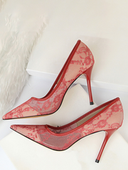 High-heeled, shallow-mouthed, pointed-toe mesh lace shoes
