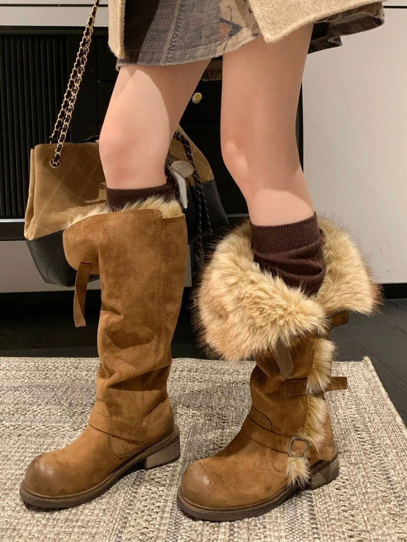 Fur-lined long boots, snow boots