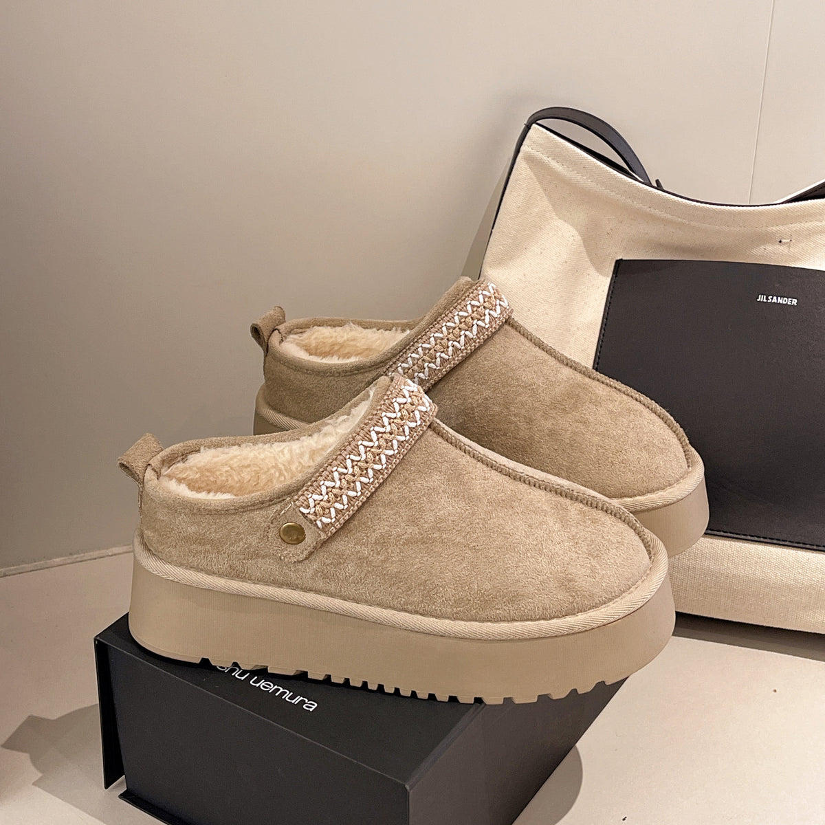 Ethnic-style embroidered thick-soled snow boots