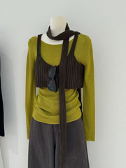 Loose knitted sweater + woolen vest (with ribbons)