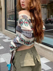 Bohemian-style knitted long-sleeved short top