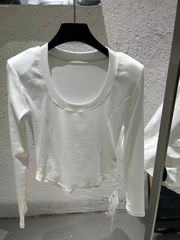 A large U-neck knitted top for ladies